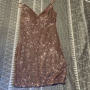 Selling my homecoming dress!!